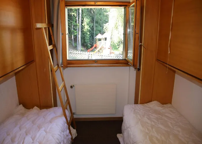 In With Valley View Apartmán